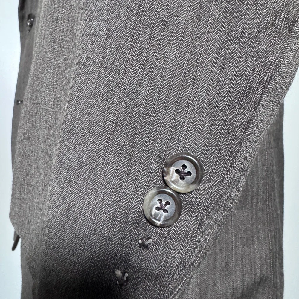 Tom James Suit Mens 42R 35x30 Gray Pinstripe Herringbone Wool Two Button USA - Picture 4 of 7